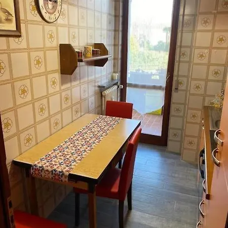 Lägenhet La Terrazza Sul Lago *